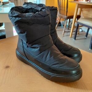 La CANADIENNE Black Winter Boots